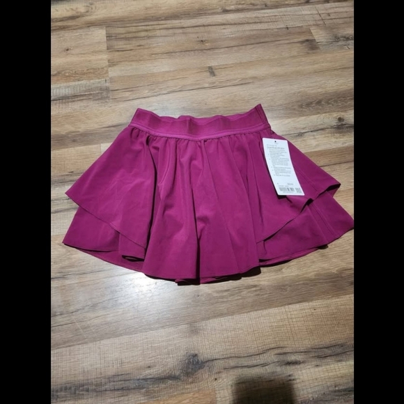 NWT lululemon Court Rival Skirt - Picture 3 of 6